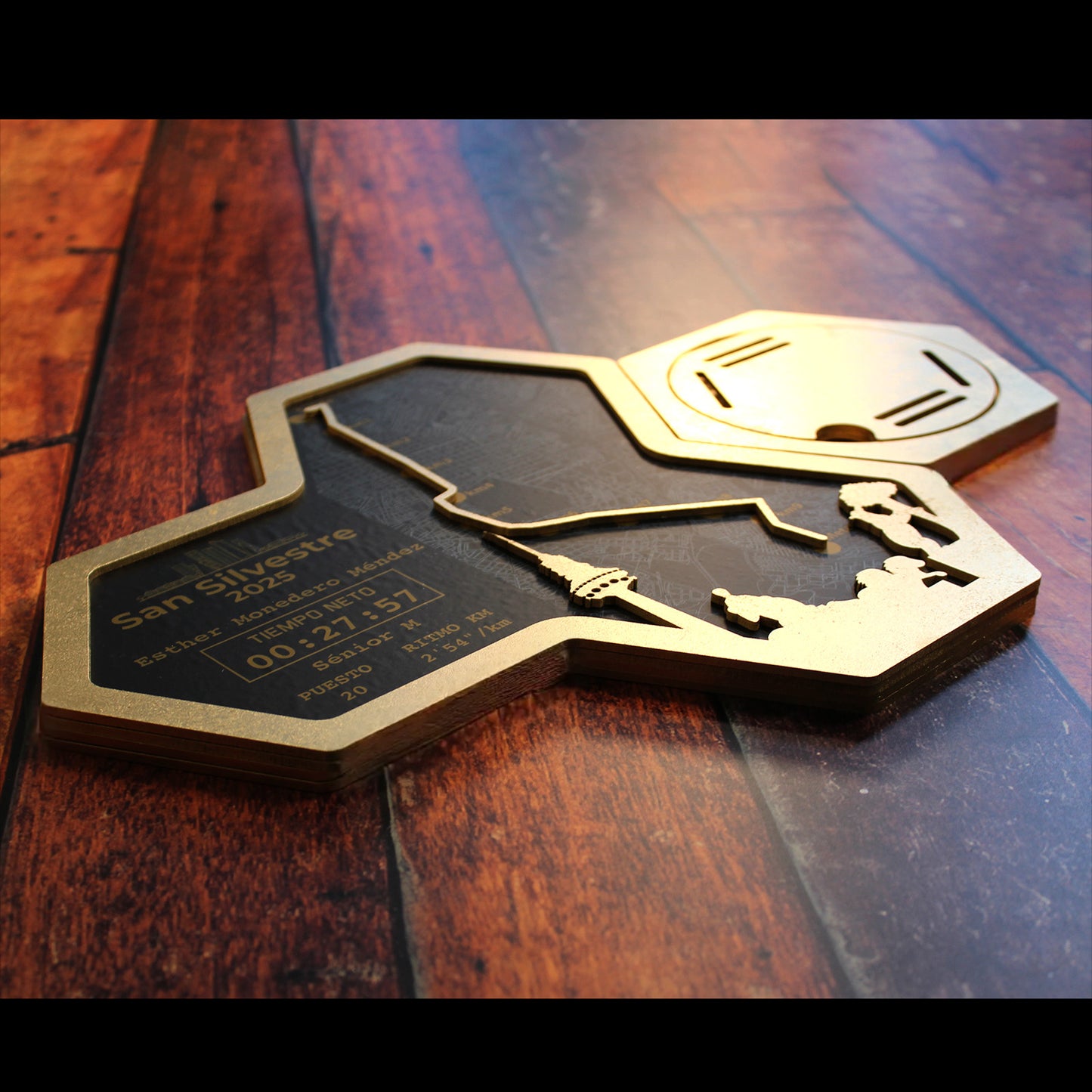 Medallero Hexagonal Marathón Personalizado con Nombre, dorsal, tiempos, etc.