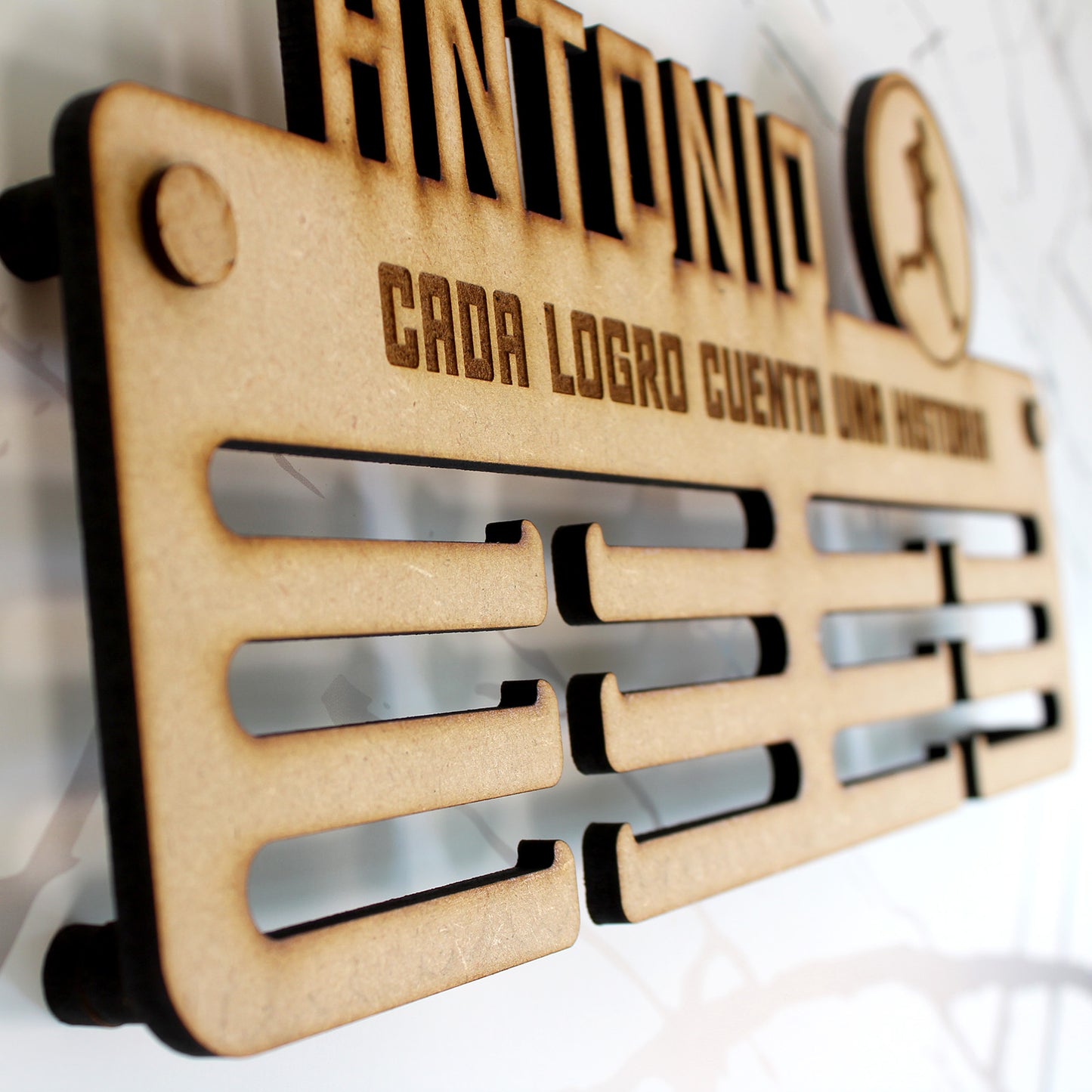 Medallero Madera Personalizado con Nombre