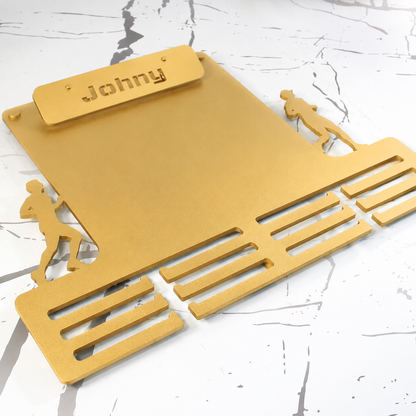 Medallero para Medallas de Running – Personalizado en Madera con pinza de diseño para colocar dorsales