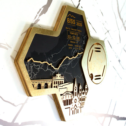 Medallero Hexagonal para exhibir tu medalla de la Media Maratón Behobia San Sebastián Donosti Personalizado con Nombre, dorsal, tiempos, etc.