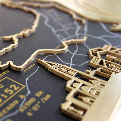 Medallero Hexagonal para exhibir tu medalla de la Media Maratón de Oviedo Personalizado con Nombre, dorsal, tiempos, etc.